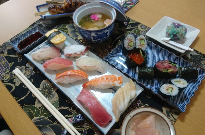 Expérience pratique : cours de sushis authentiques