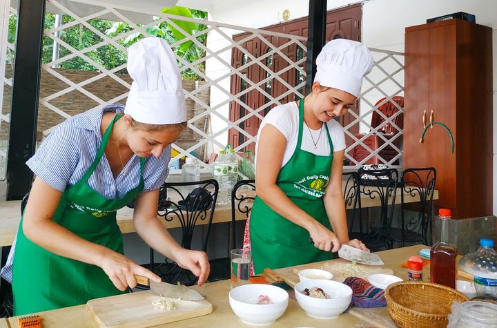 Hanoi Daily Cooking Class with Professional Chef
