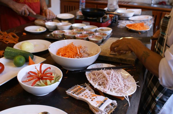 Vietnamese Home Cooking Expert with Market Tour and Boat Trip to Hoai River