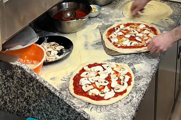 Palermo Pizza & Tiramisù Cooking Class with Wine