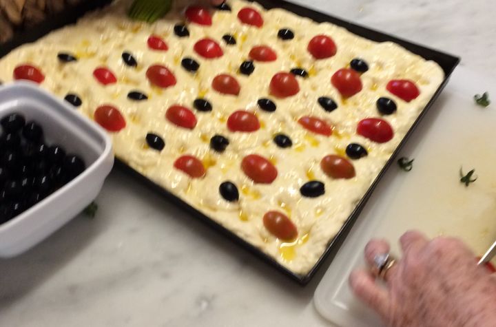 Pasta & Pizza with Simonetta in the Countryside of Cortona Private Class