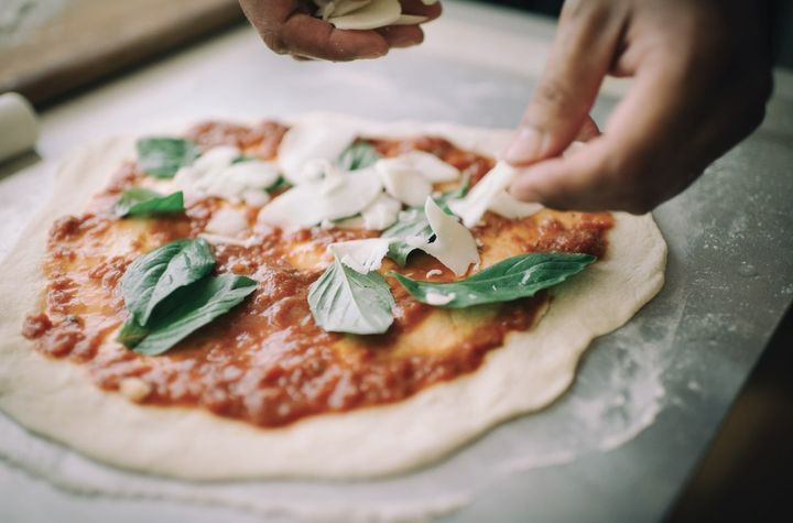 Tuscan Hills Pizza and Tiramisù Cooking Class with Chianti Wine