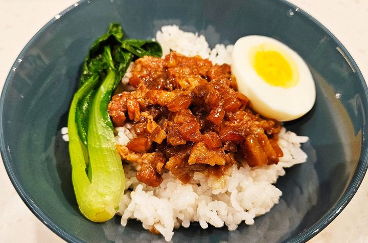 Taipei Market Secrets & The Authentic Braised Pork Rice Experience