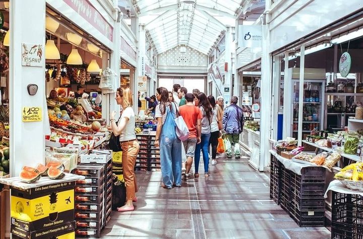 A Taste of Testaccio in Rome: Walking Tour with Market Tastings