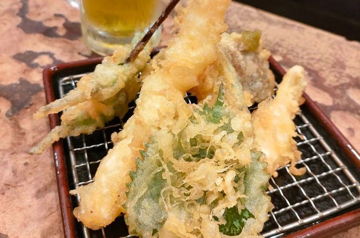 Ueno Food Tour with a Local Master Guide