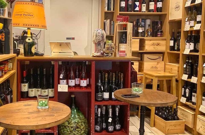 Wine Tasting with 6 Different Italian Fine Wines, Cured Meats, and Cheeses