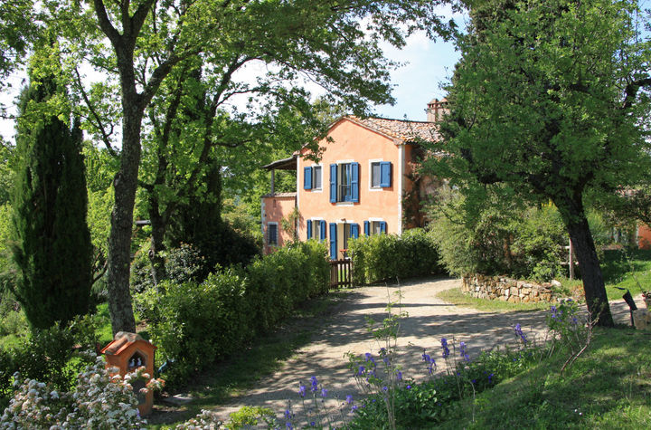 Wine Tasting San Casciano dei Bagni in Val d'Orcia with Local Food specialities