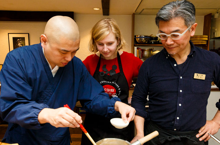 BentoYa cooking in Tokyo: Vegan Kawaii Bento making with Mama - Book Online  - Cookly