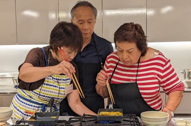 Japanische Bento Box Kochstunde in einem Privathaus in Tokio