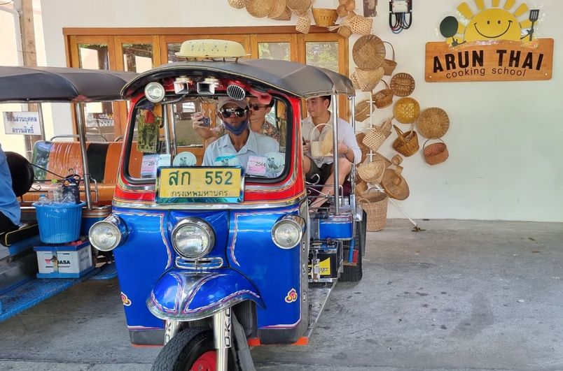 Taste of Thailand: Chinese-Language Cooking Class, Tuk Tuk