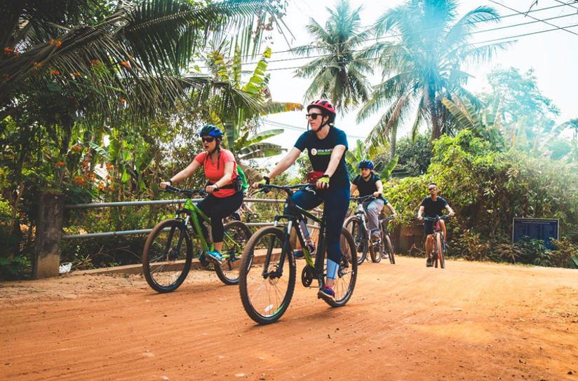 Siem Reaper: Cambodian Village Cooking Class and Cycling Adventure 