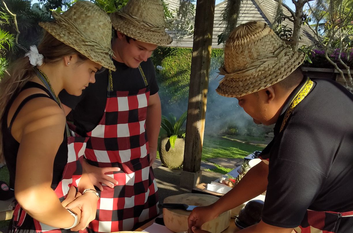 Indulge and Learn Balinese Cooking at Villa Kayu Lama