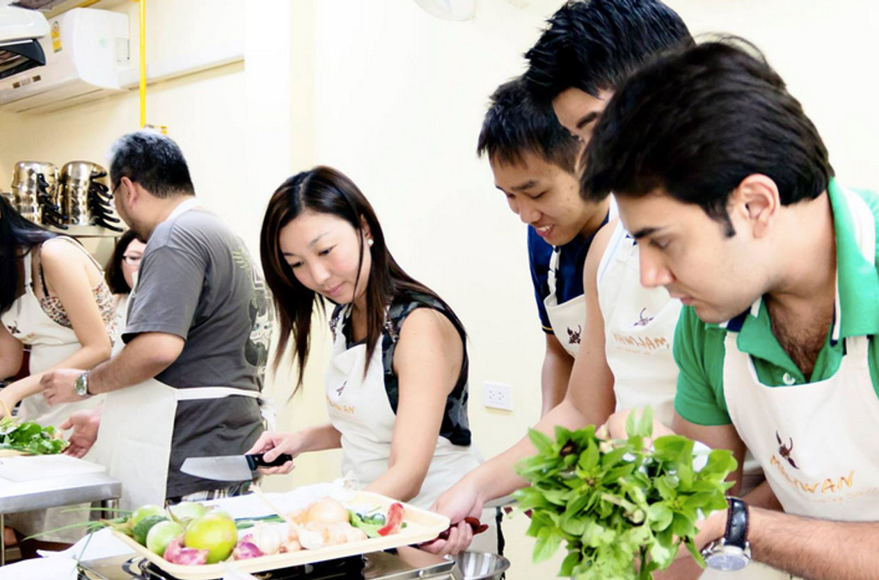 å°åå¸å ´è¦å­¦ãã¢ã¼ä»ãããªã¯ã³ã¿ã¤æçæå®¤
