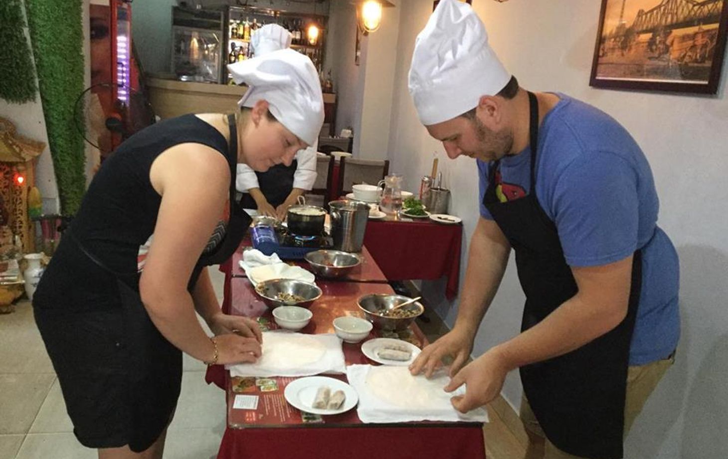 1 Hour Seating on Cyclo + 3 Hour Cooking with Professional Chef