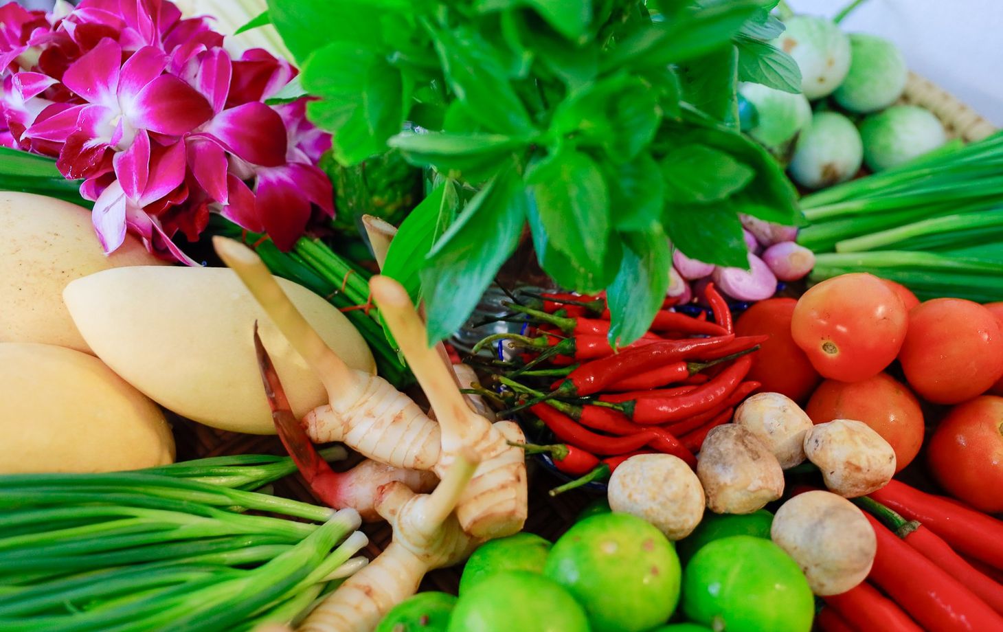 4-Dish Cooking Class Bangkok & Morning Market Tour