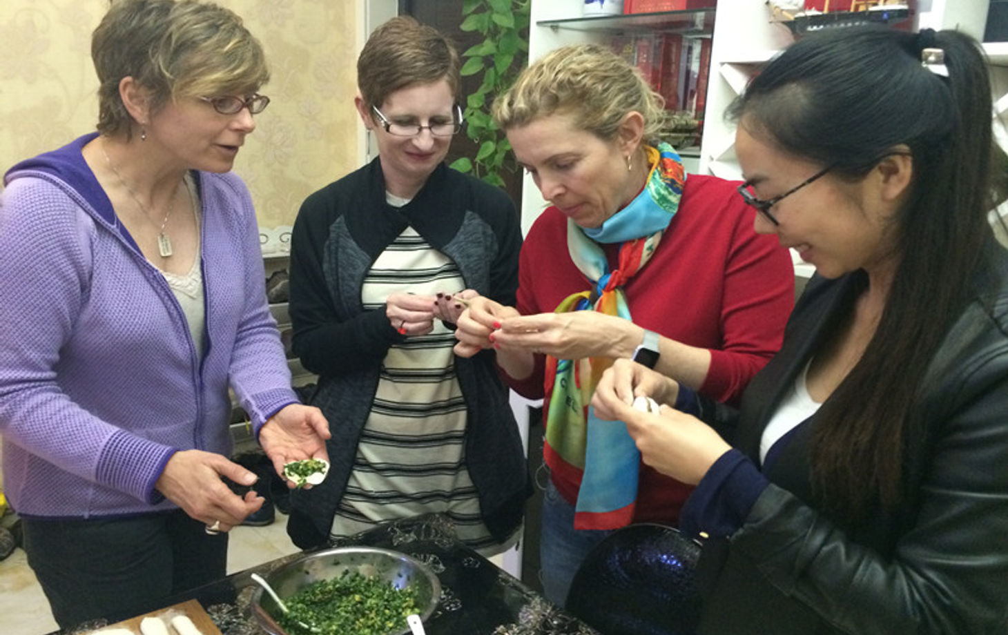 6 Hours Cooking Class in a Local Family with Muslim Quarter Bazaar Tour
