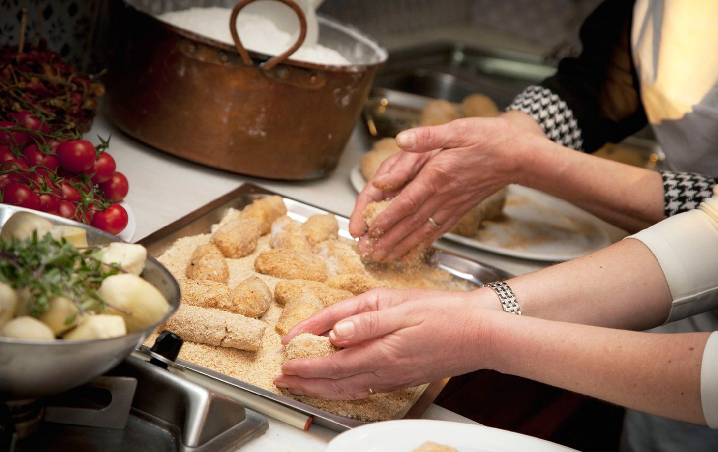 5-Course Cooking Class on Hills of Sorrento in Family Villa