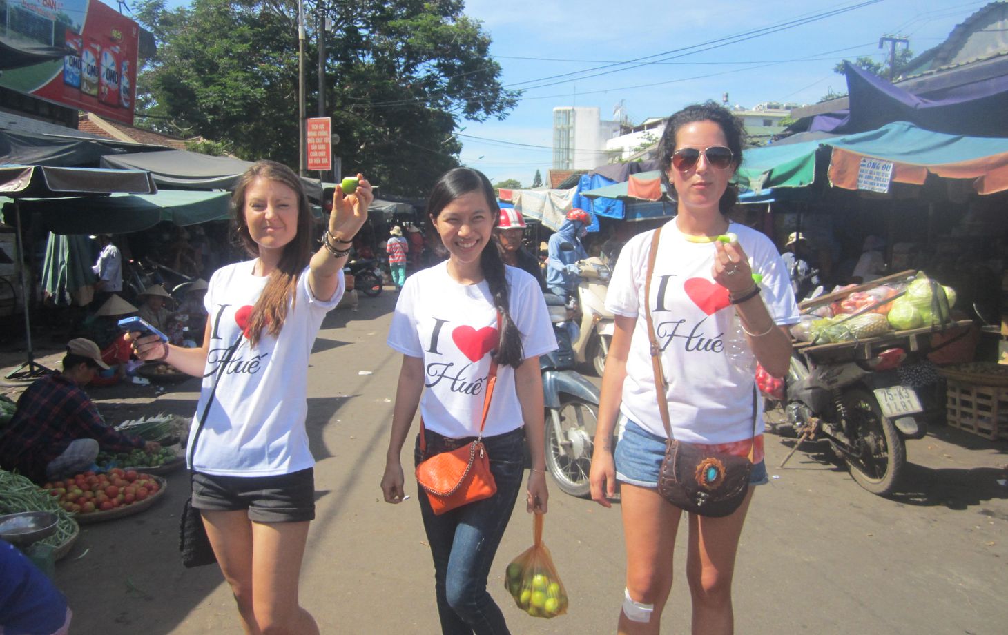 Hue Cooking Class + Market Tour