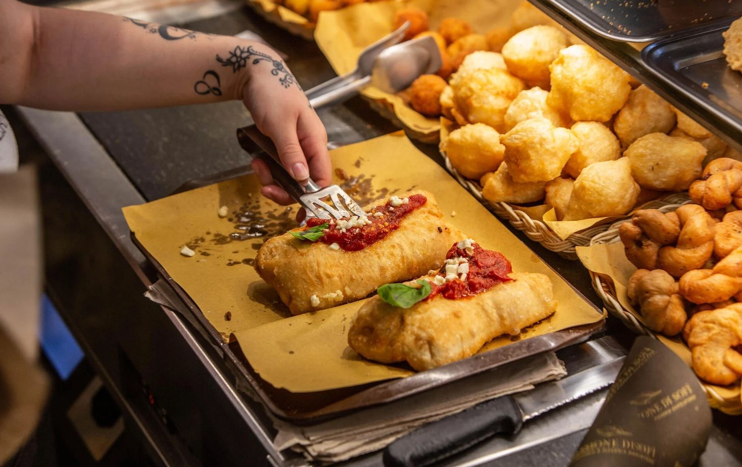 A Naples Street Food Tour Like No Other