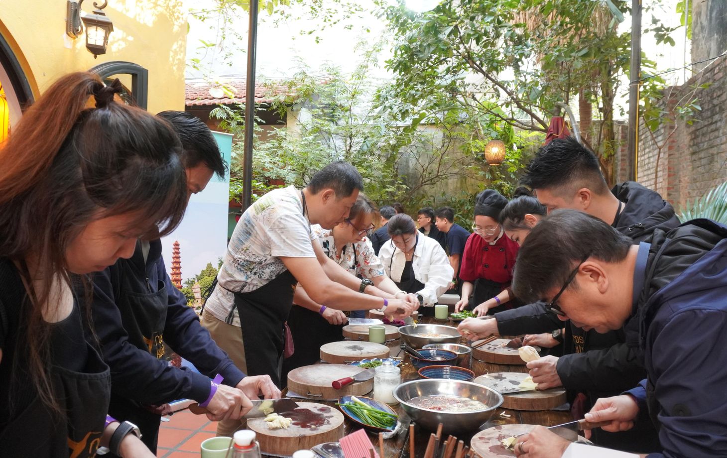 A Taste of Hanoi: Banh Xeo, Pho & Che Ngo in a Garden Villa