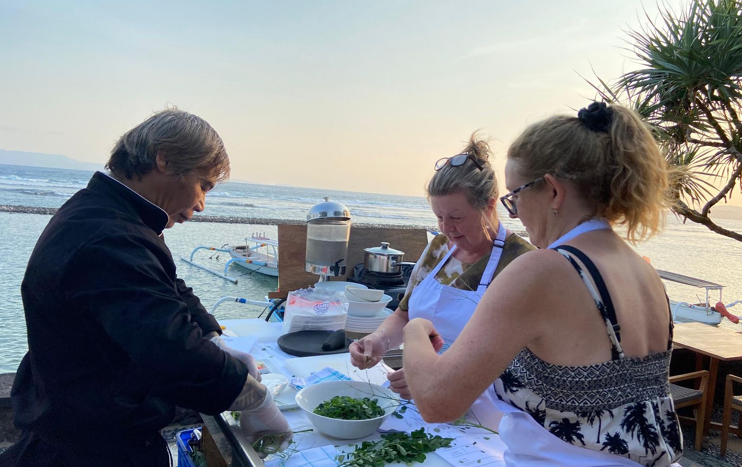 Ein dreigängiges balinesisches Kulinarikerlebnis im Seaside Restaurant