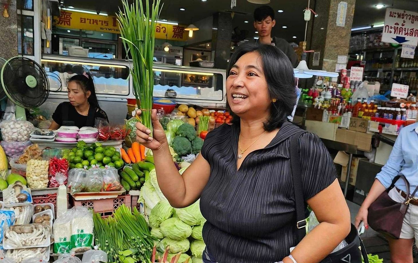 Thai Cooking Experience with German-Speaking Instructor, Market Tour, and Thai Herbal Tea Tasting