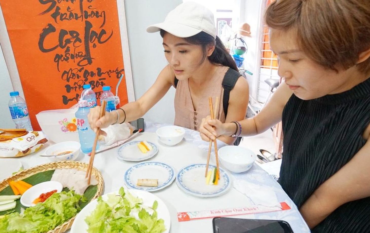 Visite gastronomique de rue l'après-midi avec dîner chez l'habitant