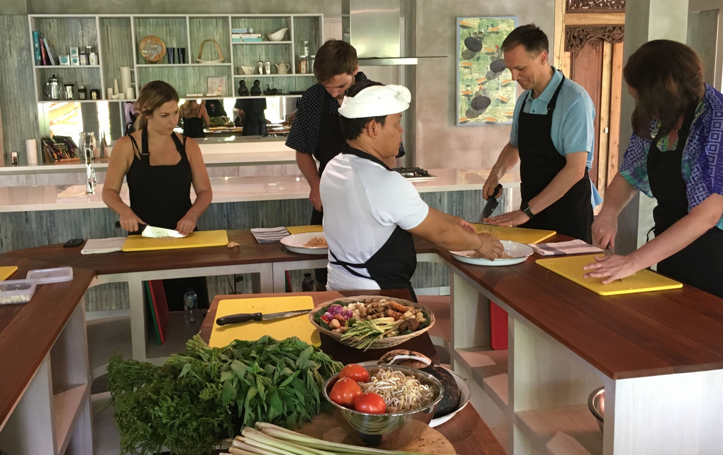 Authentic 15-Recipe Balinese Ceremonial Feast, only 8 cooks per class - Pick Organic Produce in our Garden.