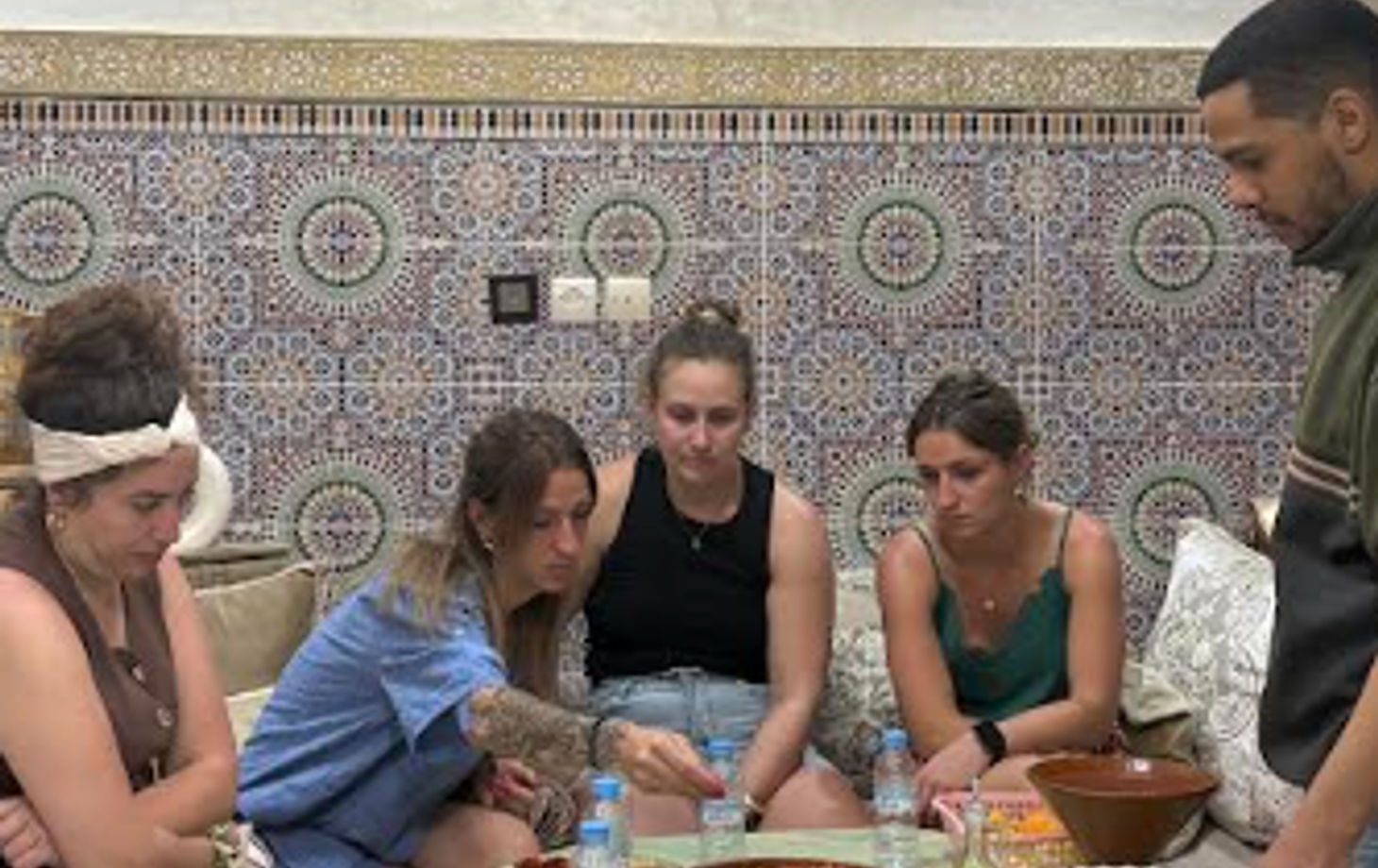 Expérience de cuisine marocaine traditionnelle dans une maison familiale de Marrakech