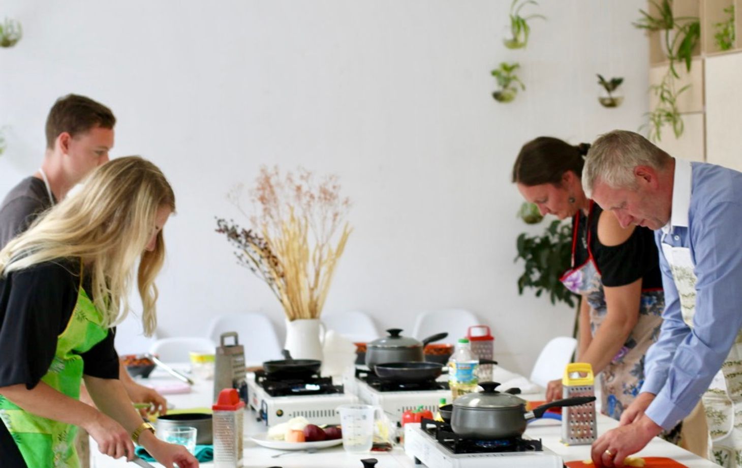 Full-Course Classic Russian Cooking Class in Moscow