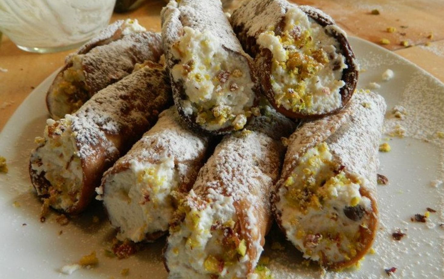 Authentic Sicilian cooking class in a family kitchen