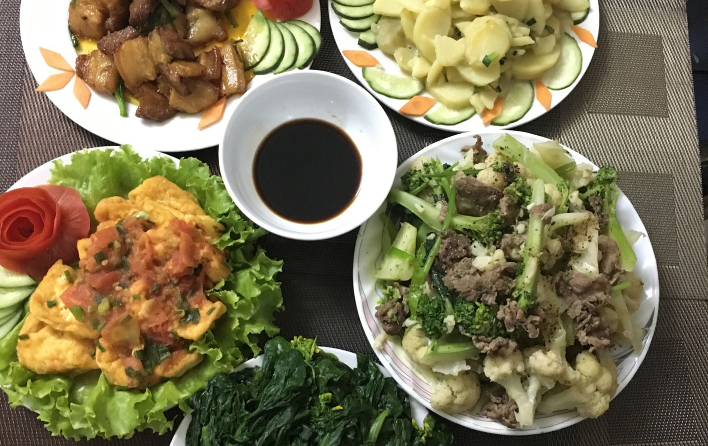 Authentic Vietnamese Dinner With Local