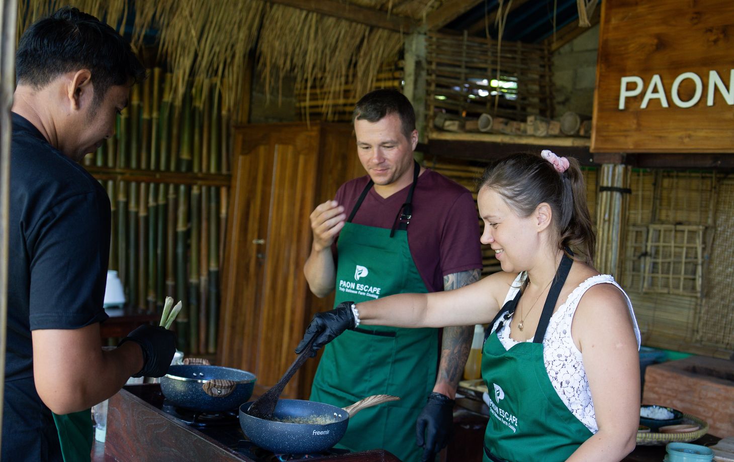 Cours de cuisine balinaise authentique « de la ferme à l’assiette » à Ubud avec visite du marché