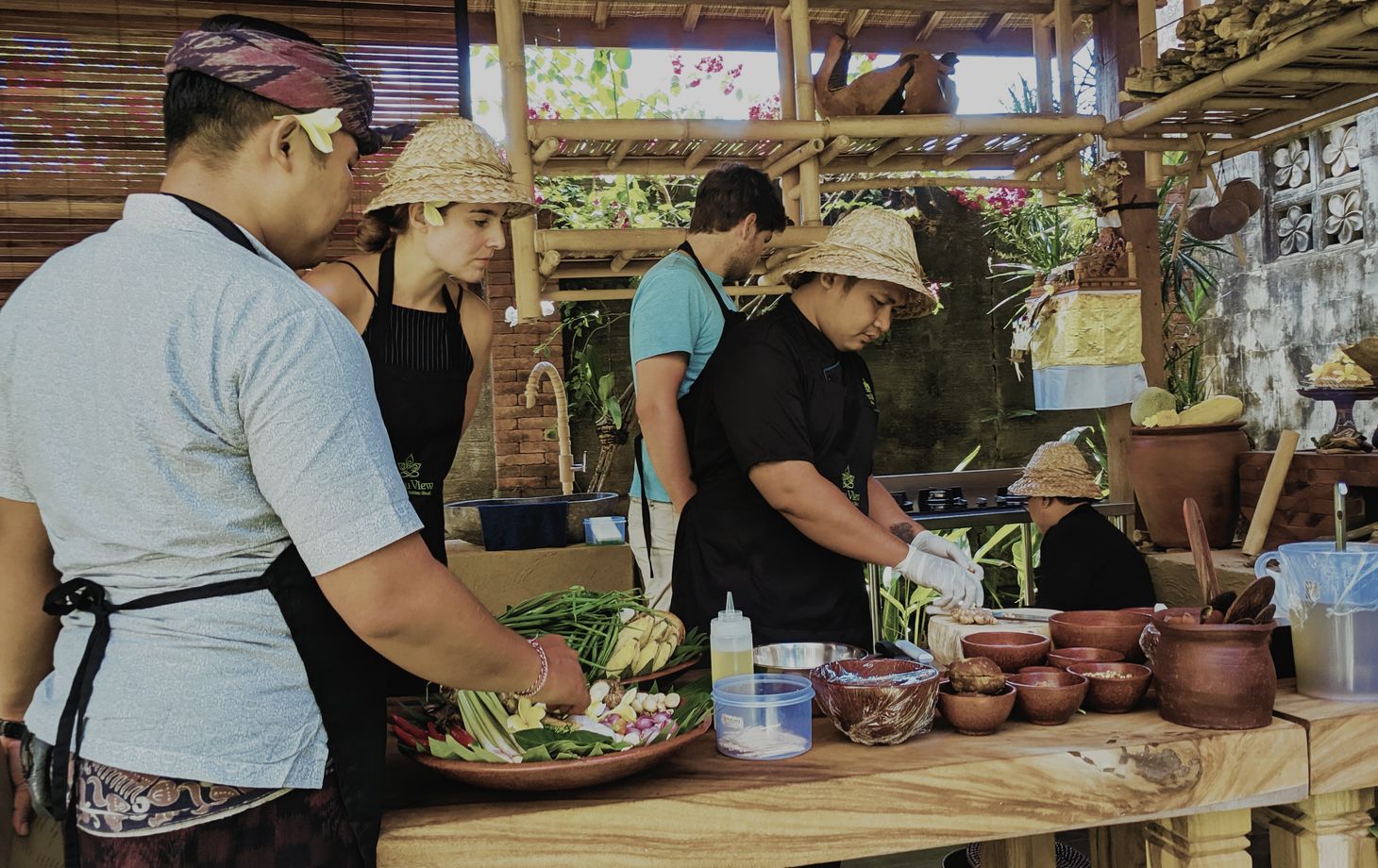 Balinese Cooking Experience and Market Tour with Lunch