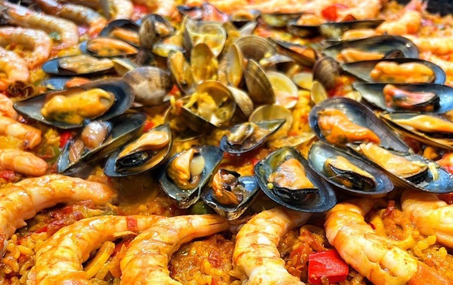 Barcelona Culinary Experience: Market Visit, Tapas, Sangria and Paella Cooking Class