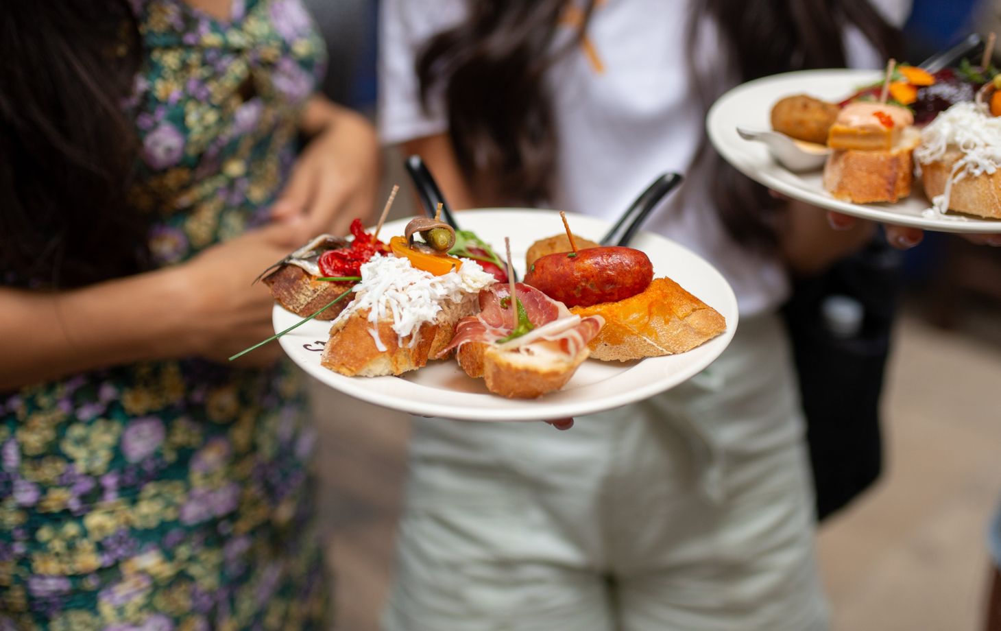 Aventure tapas à Barcelone : découvrez les tavernes, l'histoire et la vie locale