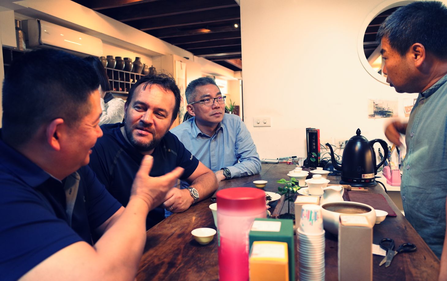 Be a Local Tea Drinker: A Walk Through Time and an Authentic Getaway in Old Taipei