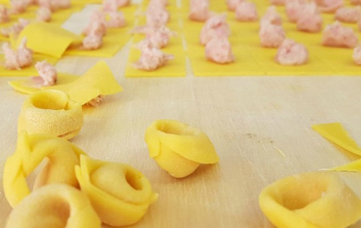 Bologna Food Tasting Tour with a Local