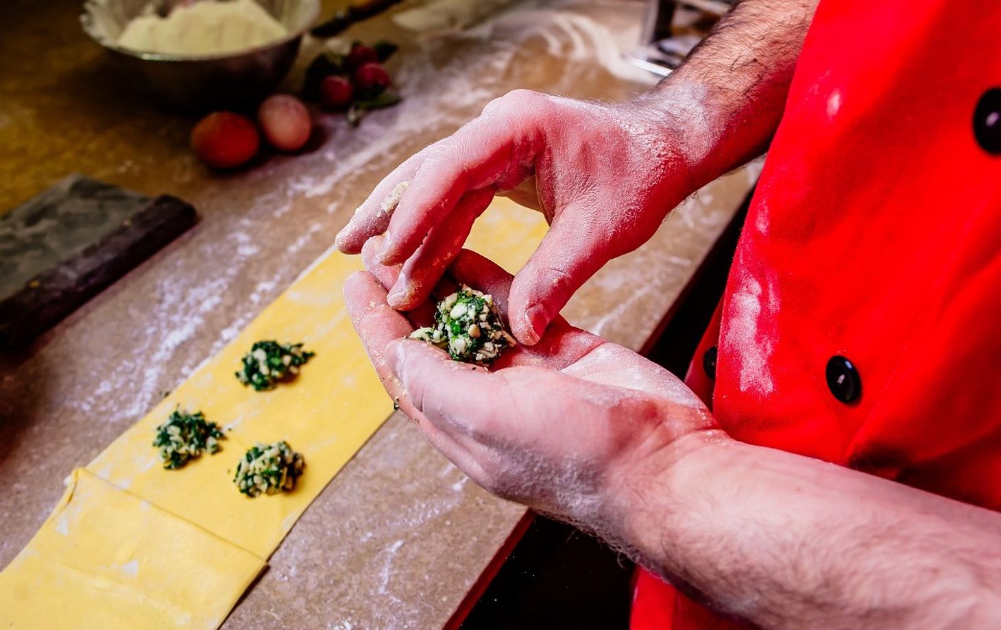 Bologna: Traditional Home Cooking Class with Lunch or Dinner