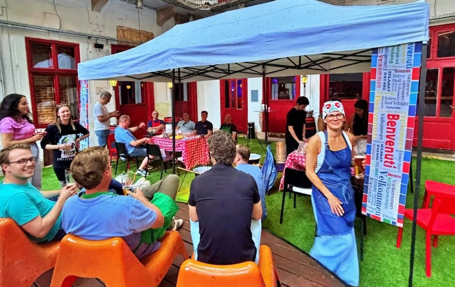 Budapest Goulash Cooking Experience at an Iconic Ruin Bar
