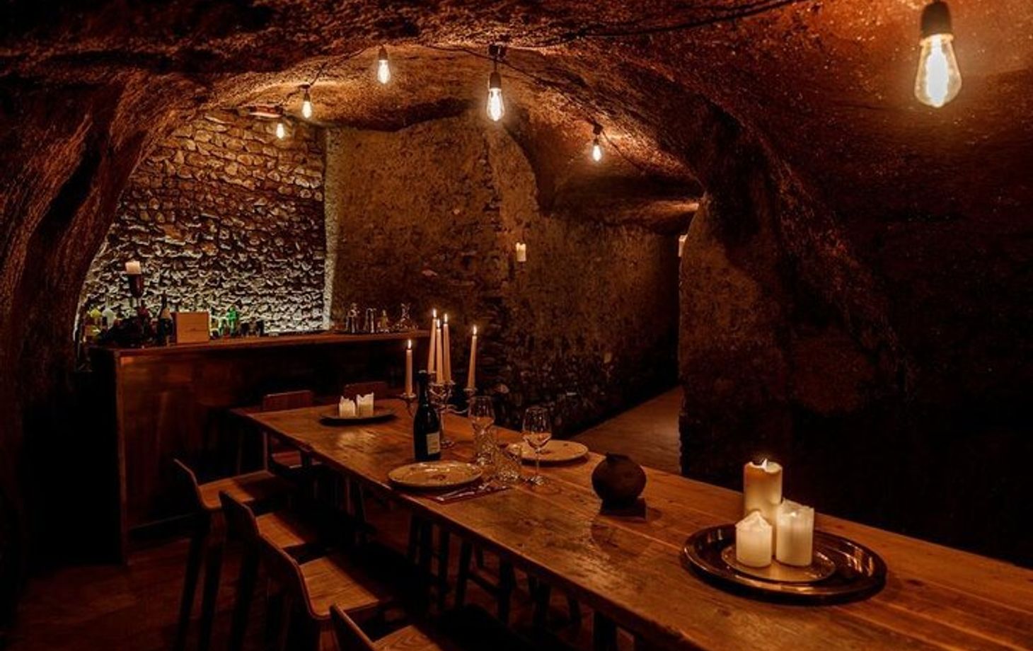 Candlelit Wine Tasting Experience in an Ancient Roman Cave