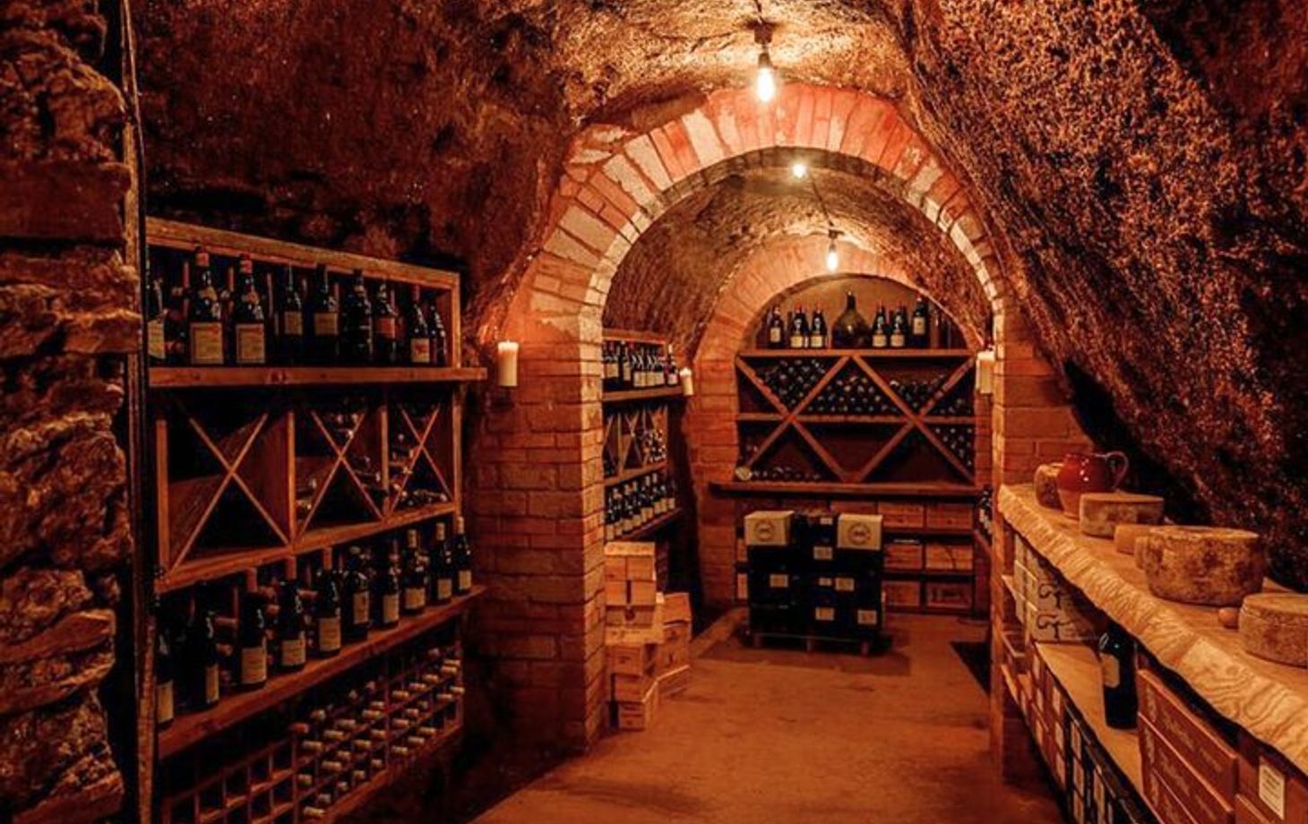 Candlelit Wine Tasting Experience in an Ancient Roman Cave