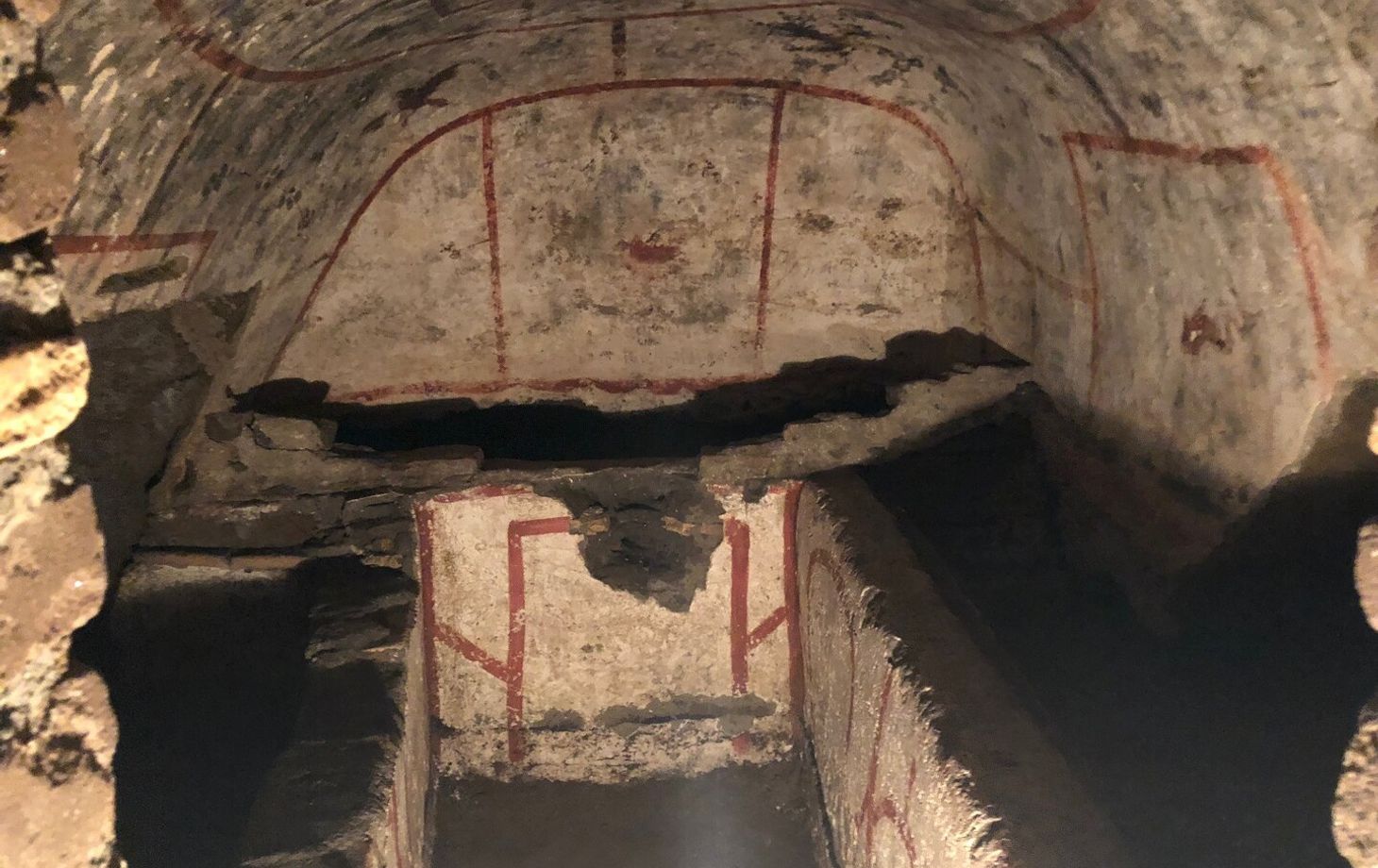 Catacombs and Food Tour in Rome