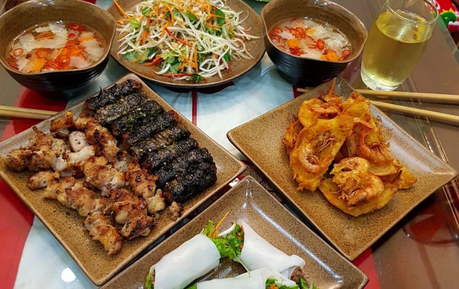 Vietnamese Home Cooking Class with a Local Chef & Fresh Market Tour
