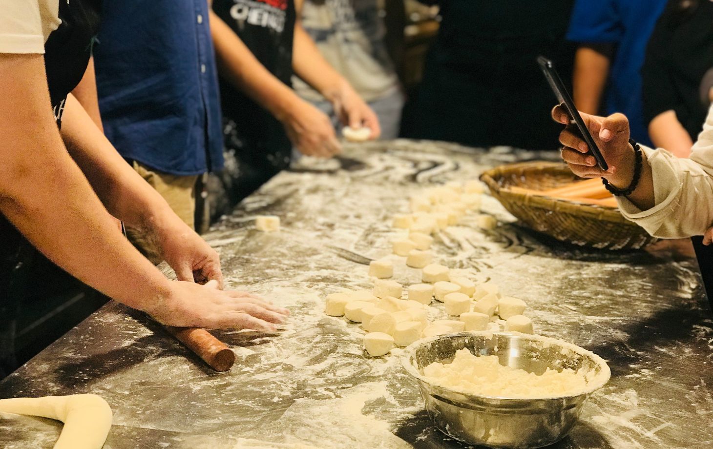 Chinese Steamed Buns (Baozi) Cooking Class with Market Tour