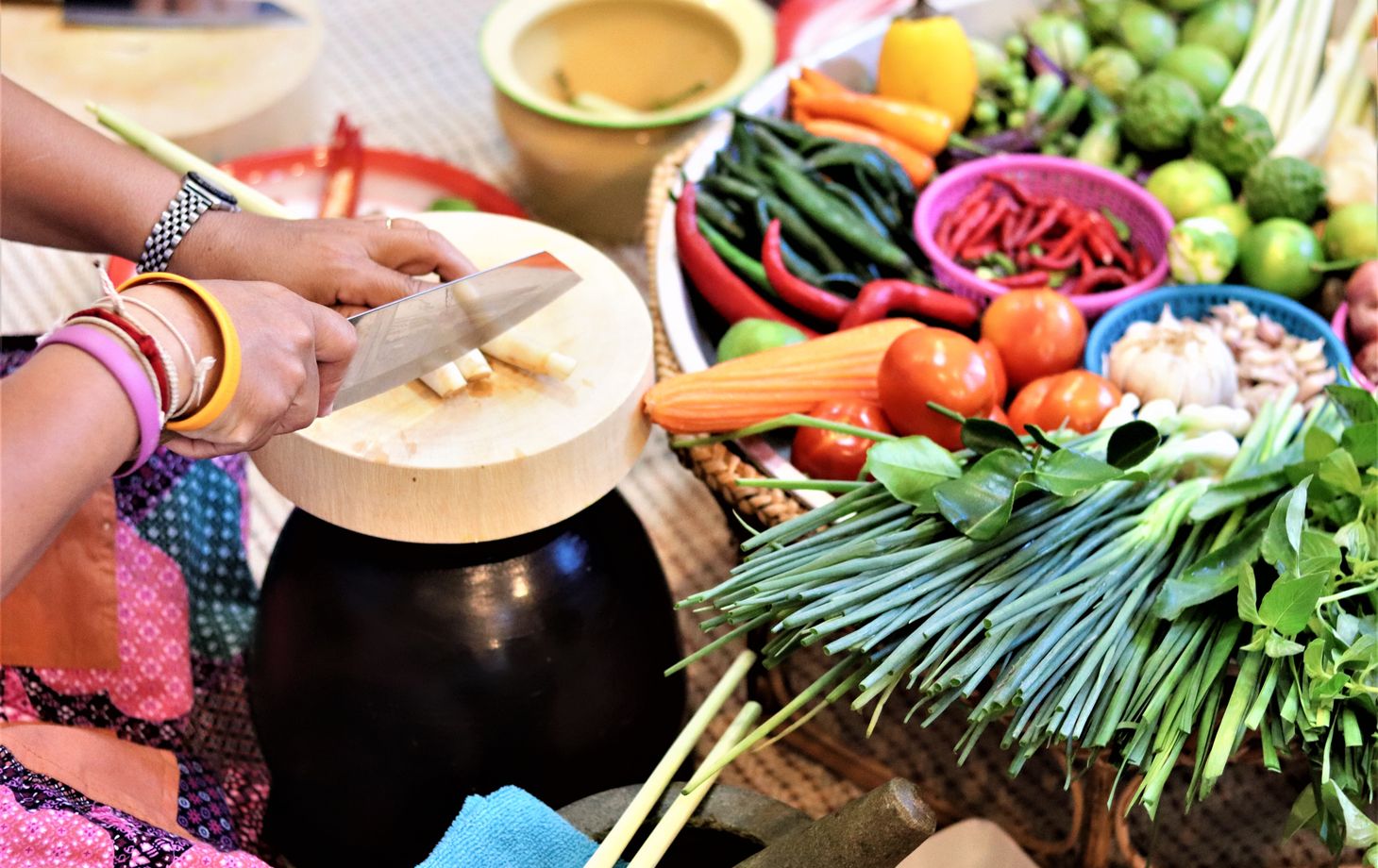 Fresh Market Tour & Authentic Thai Lunch Cooking with Passionate Chef