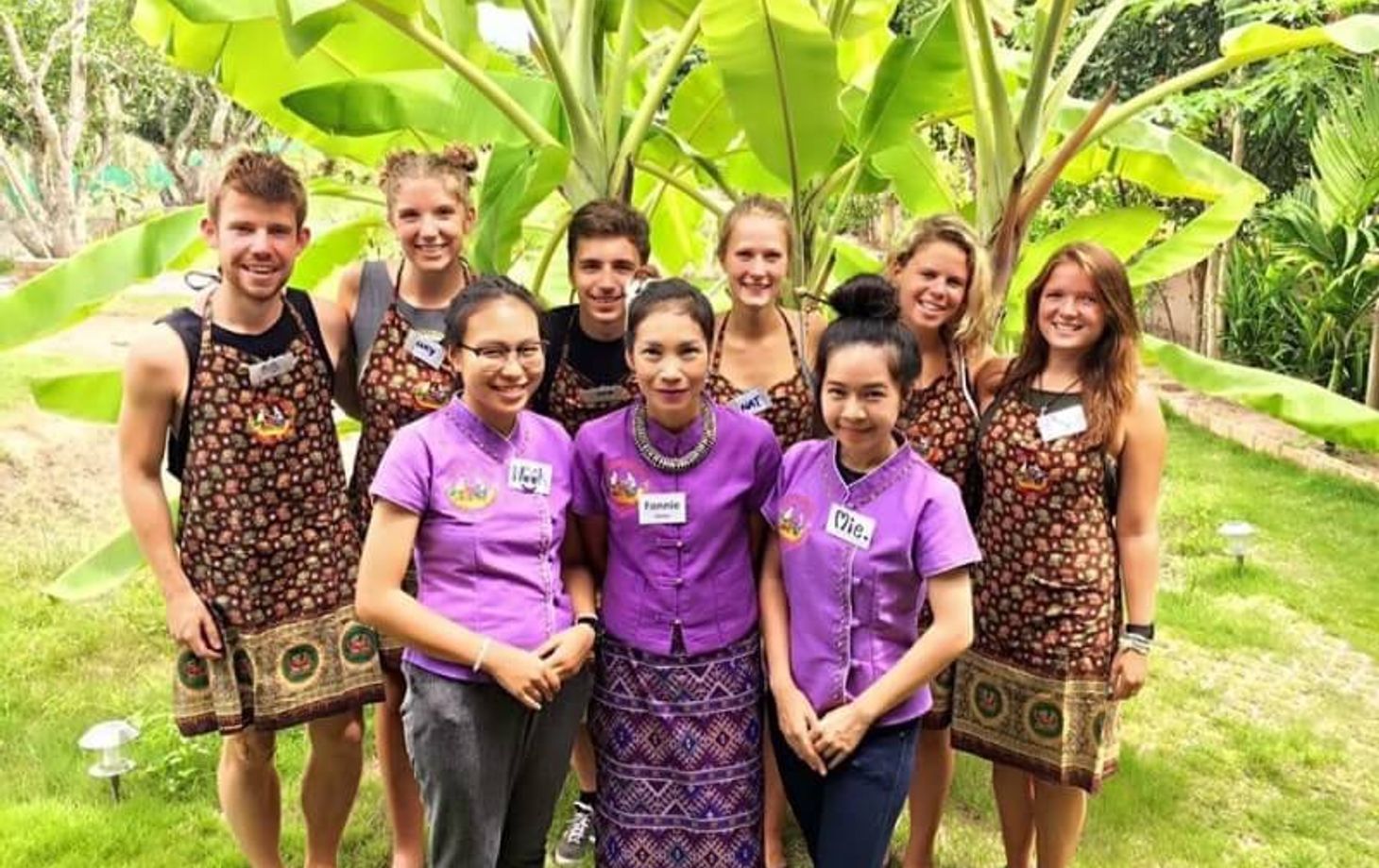 Koche mit frischen Zutaten: vom thailändischen Garten zum Wok!