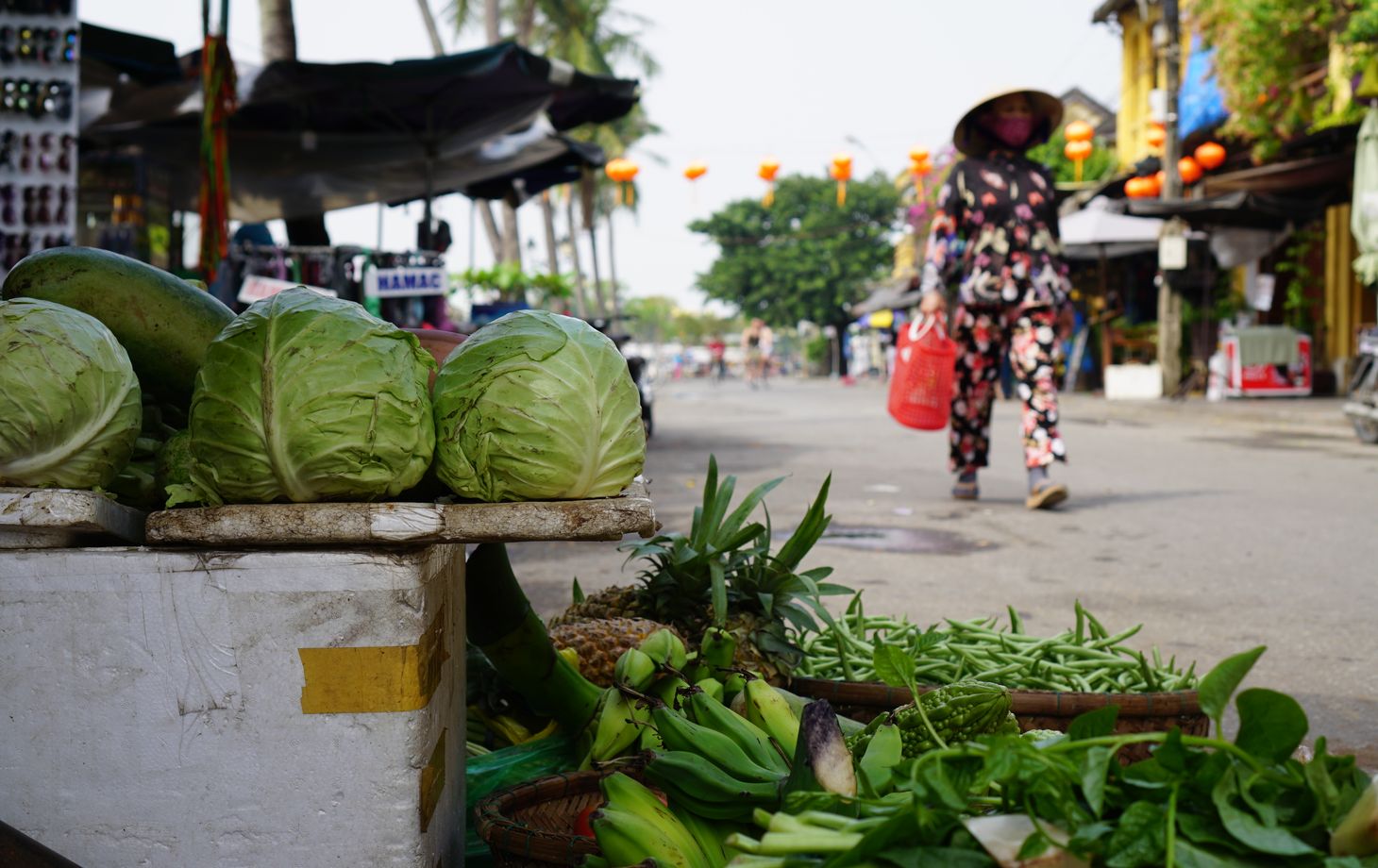 Visite du marché local avec promenade en bateau jusqu'à la maison de ma grand-mère et cours de cuisine