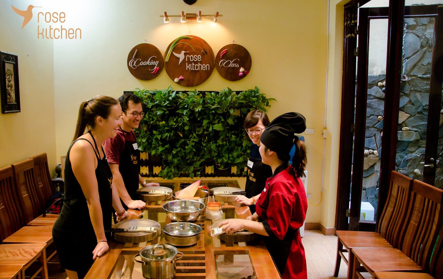Cooking Class in Local Villa with Market Tour