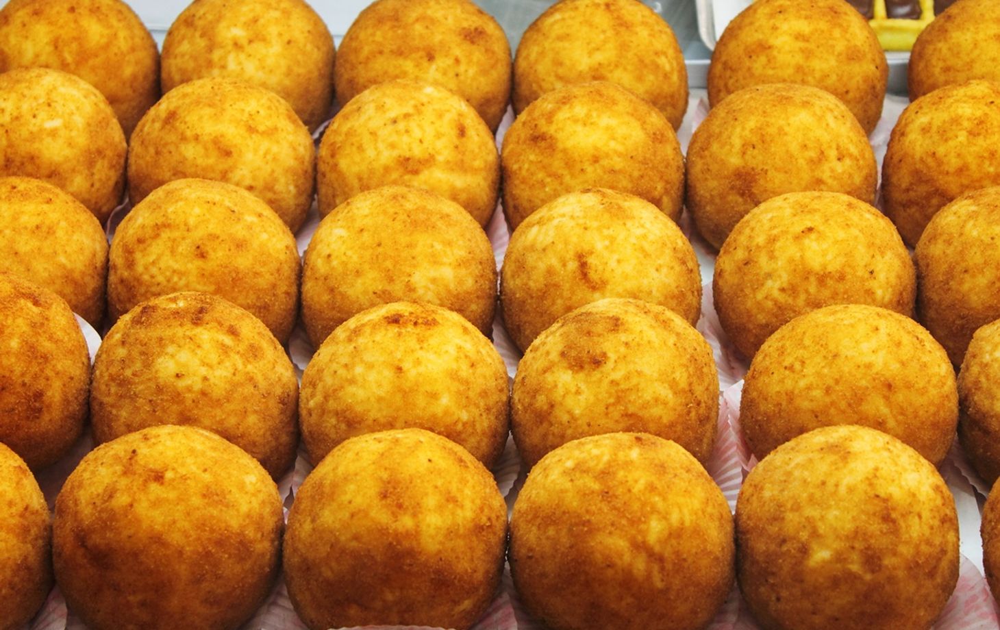 Cooking Class and Market Tour in Palermo
